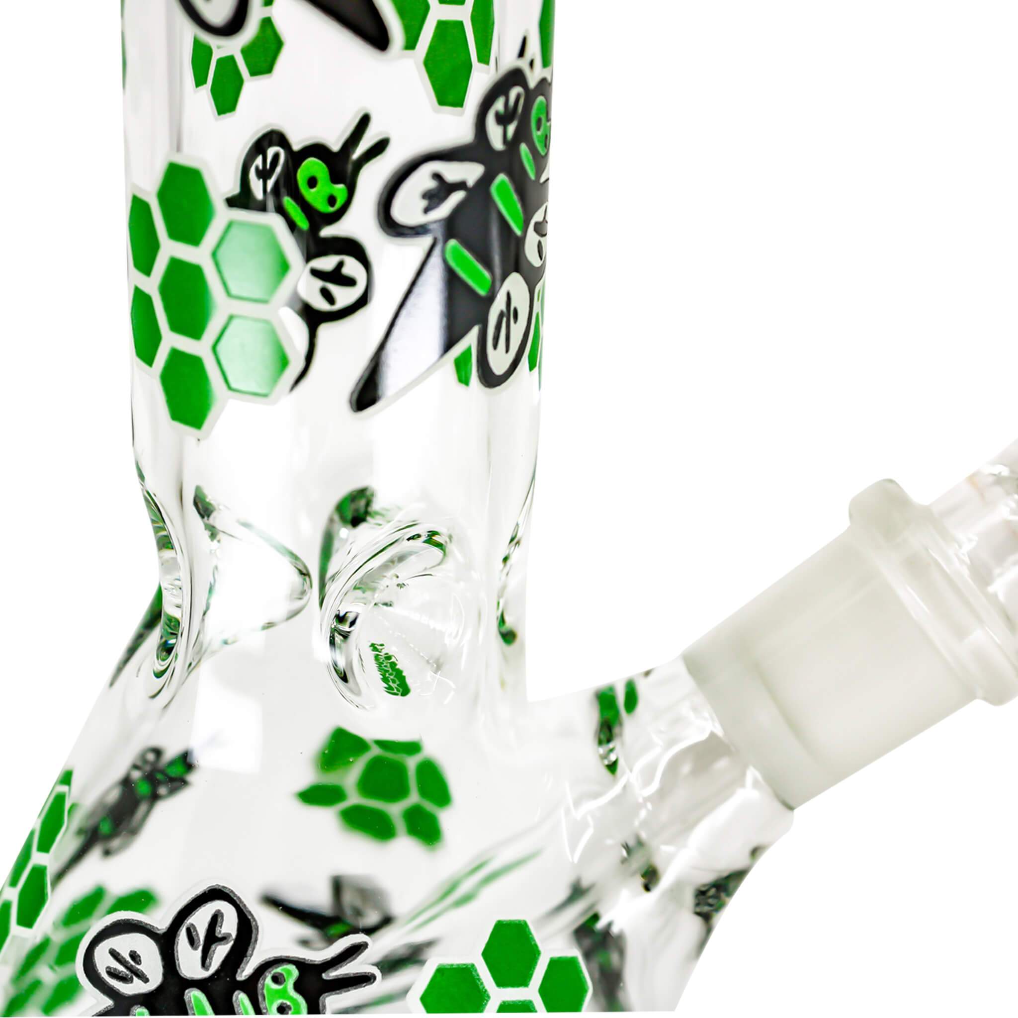 Green Honey Beaker Bong | Close Up Joint View | Dabbing Warehouse
