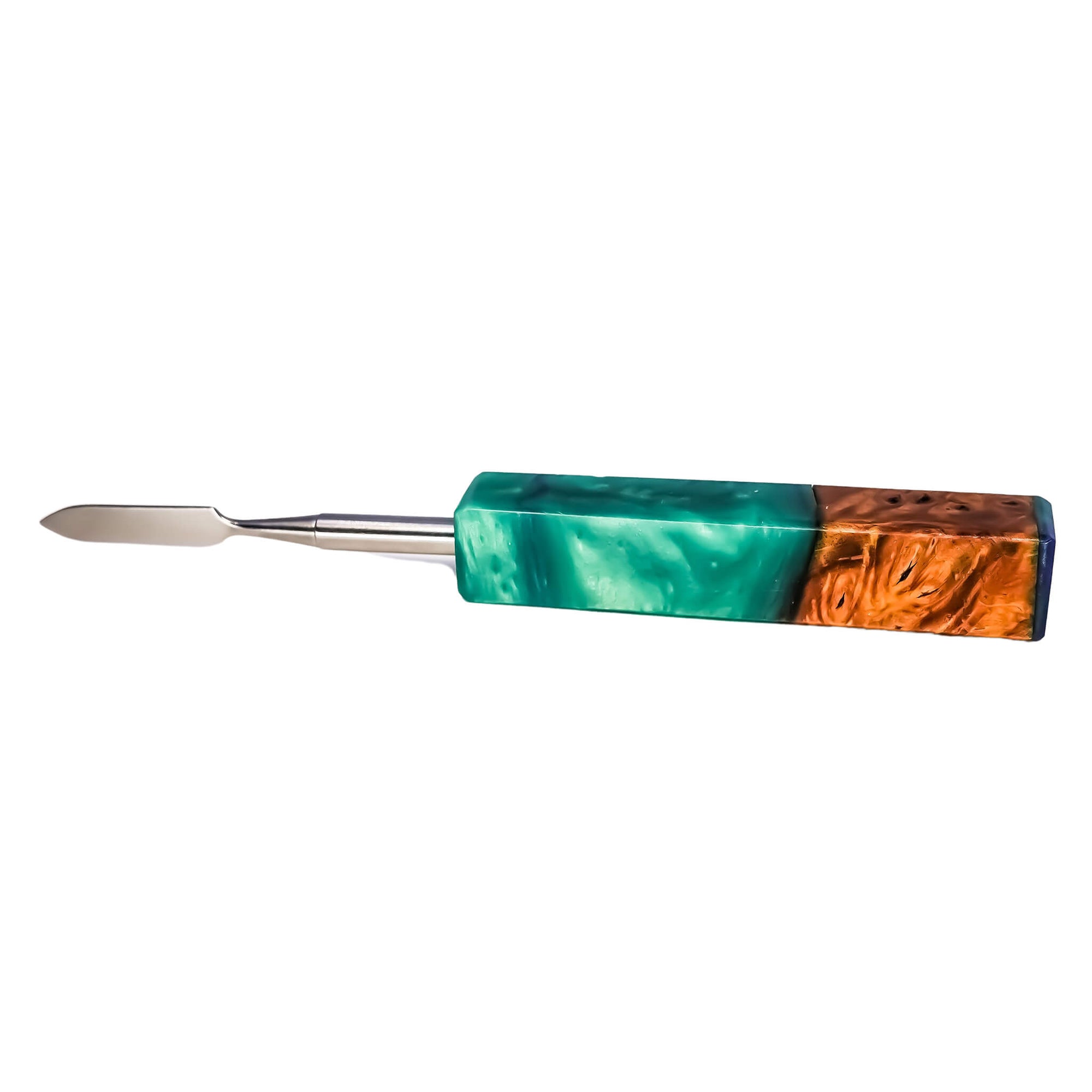 Pointed Blade Titanium Dabber Tool | Emerald Handle Color View | Dabbing Warehouse