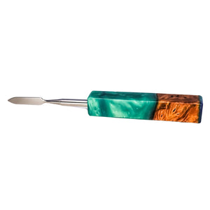 Pointed Blade Titanium Dabber Tool | Emerald Handle Color View | Dabbing Warehouse