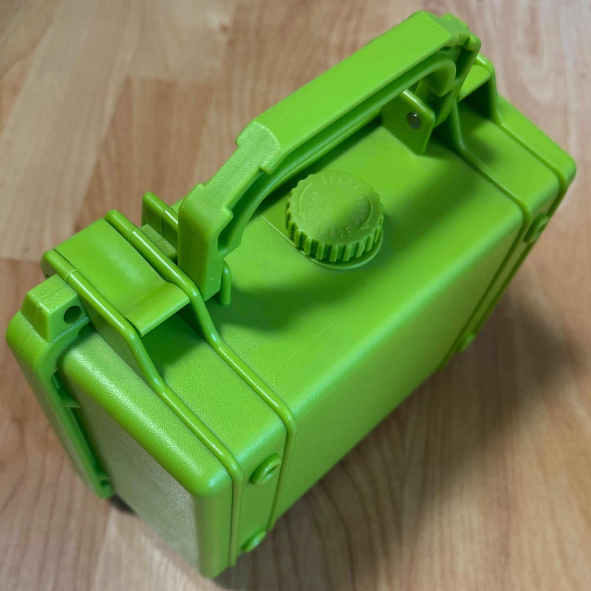 GRAV HELIX MINI HAND PIPE AND GREEN CASE | Dabbing Warehouse