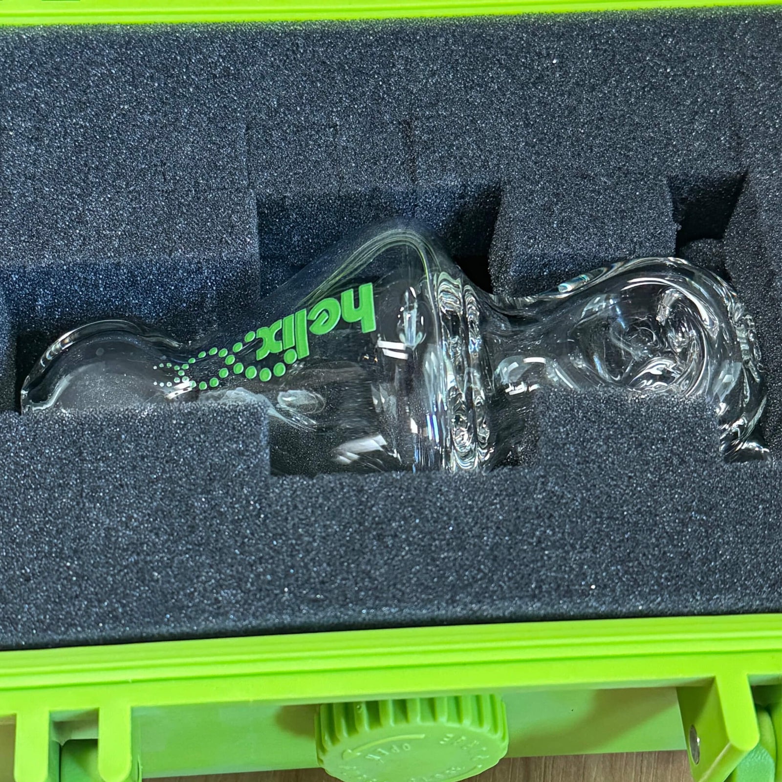 GRAV HELIX MINI HAND PIPE AND GREEN CASE | Dabbing Warehouse