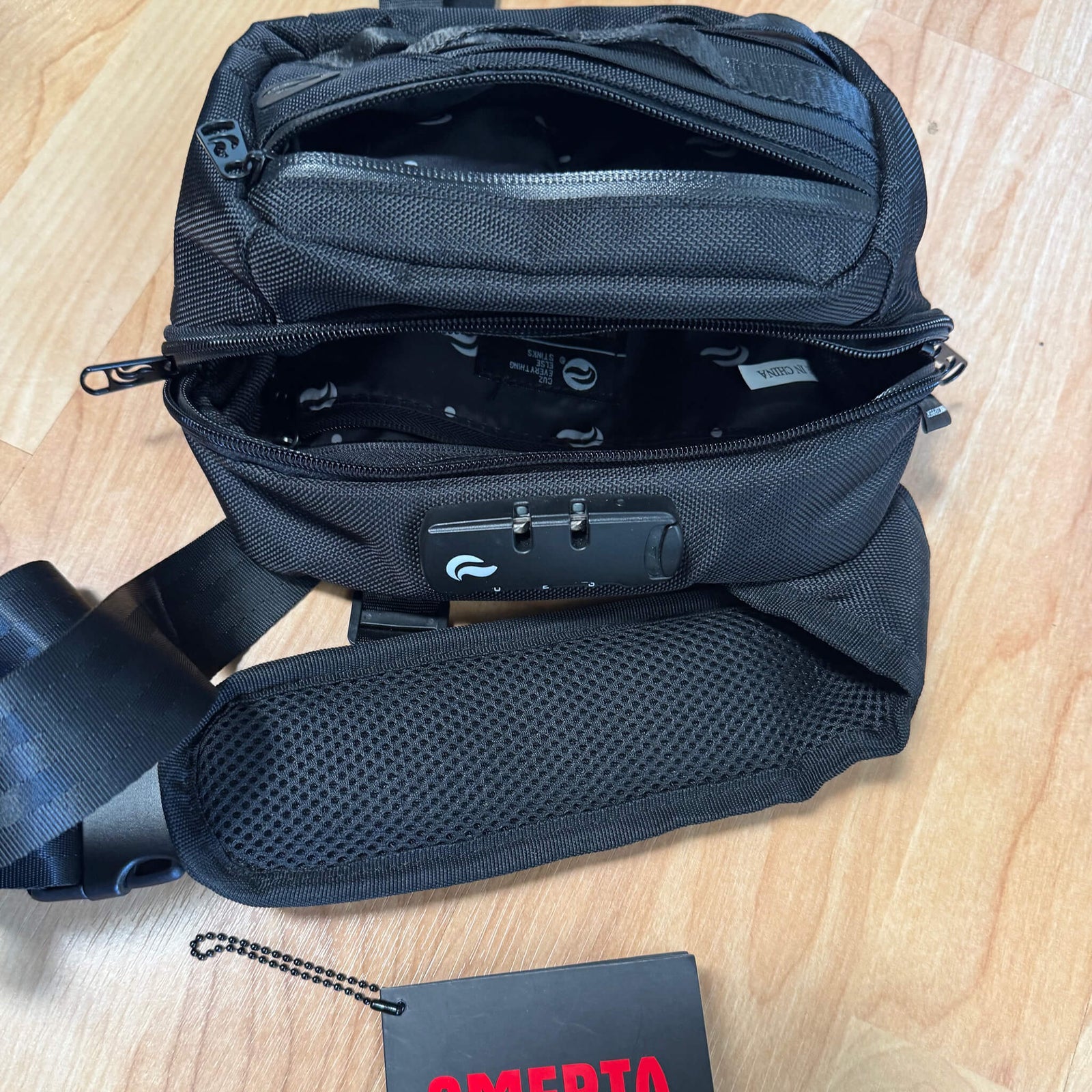 SMELL PROOF WAIST BAG | Dabbing Warehouse